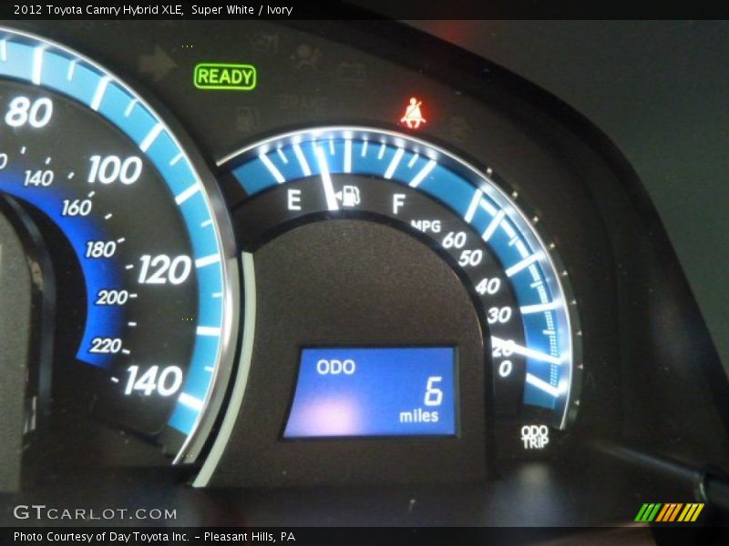 Super White / Ivory 2012 Toyota Camry Hybrid XLE
