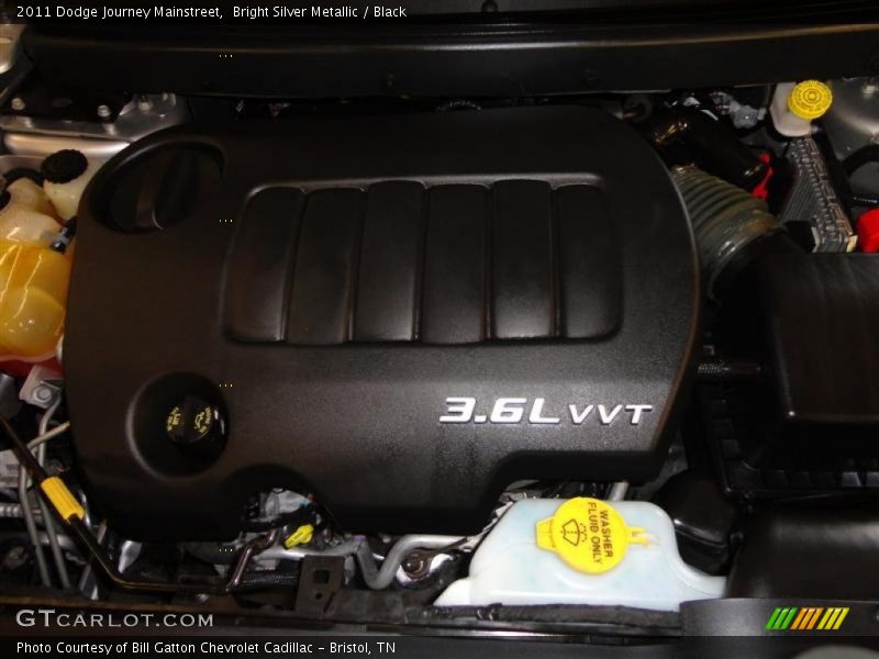 Bright Silver Metallic / Black 2011 Dodge Journey Mainstreet