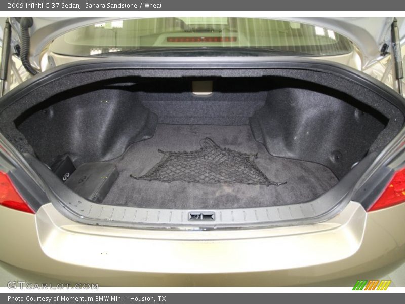  2009 G 37 Sedan Trunk
