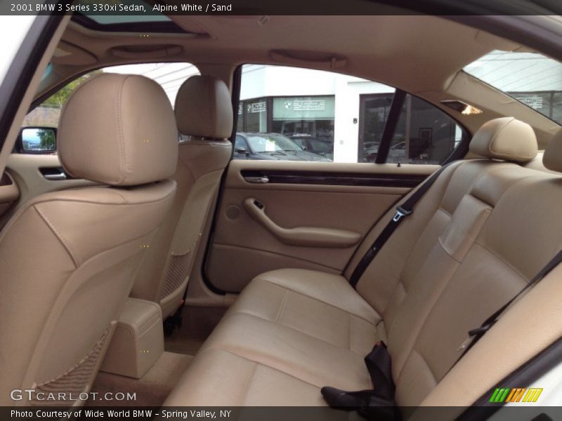 Alpine White / Sand 2001 BMW 3 Series 330xi Sedan