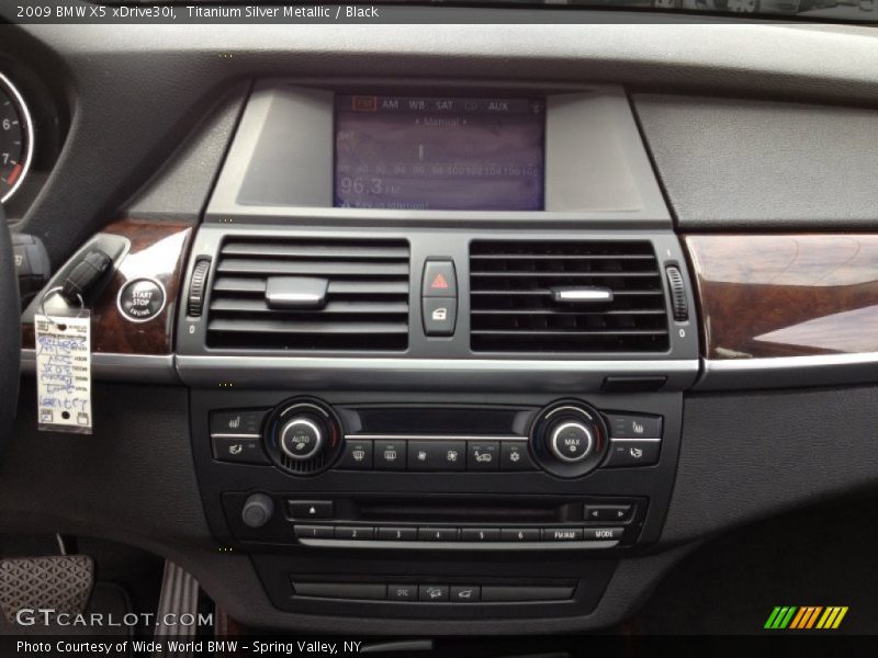 Titanium Silver Metallic / Black 2009 BMW X5 xDrive30i