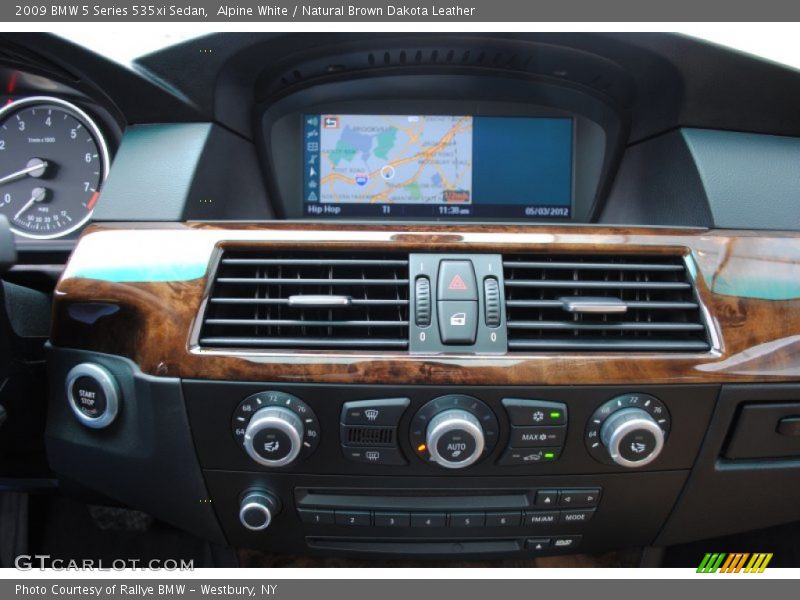 Alpine White / Natural Brown Dakota Leather 2009 BMW 5 Series 535xi Sedan