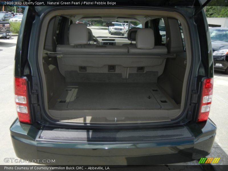 Natural Green Pearl / Pastel Pebble Beige 2010 Jeep Liberty Sport