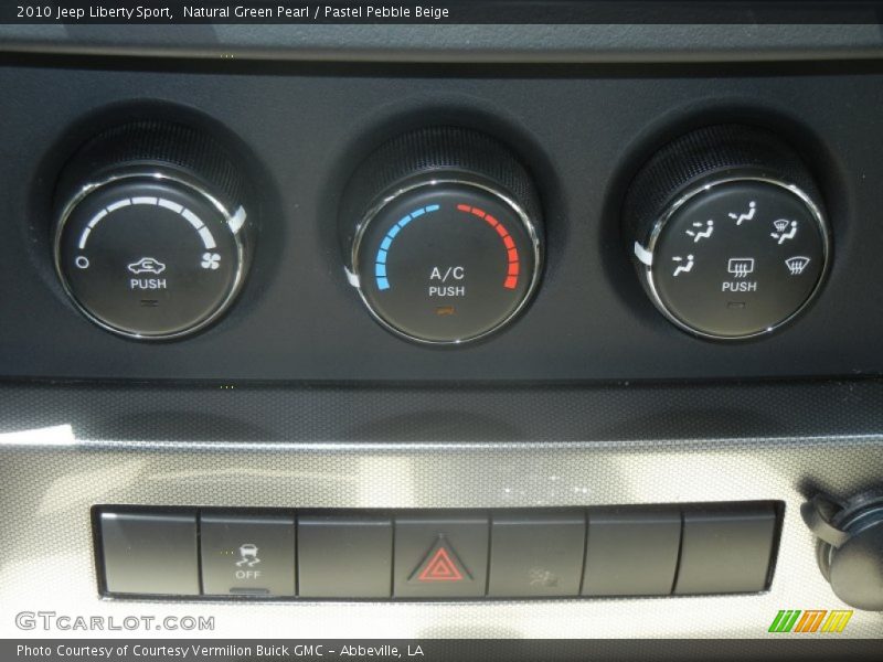 Natural Green Pearl / Pastel Pebble Beige 2010 Jeep Liberty Sport