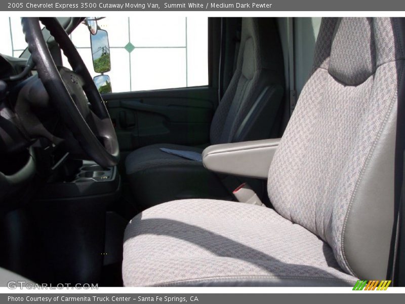Summit White / Medium Dark Pewter 2005 Chevrolet Express 3500 Cutaway Moving Van