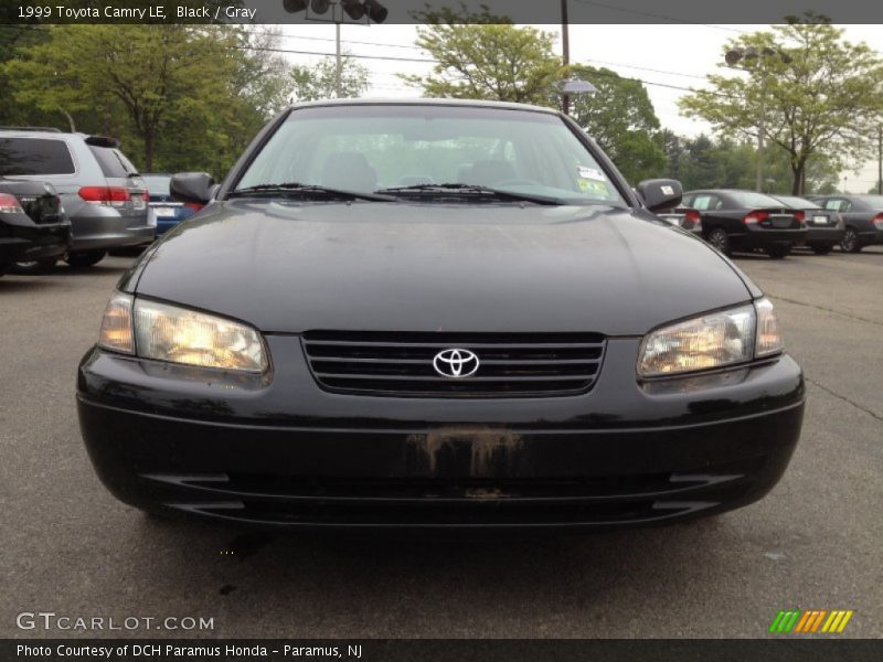 Black / Gray 1999 Toyota Camry LE