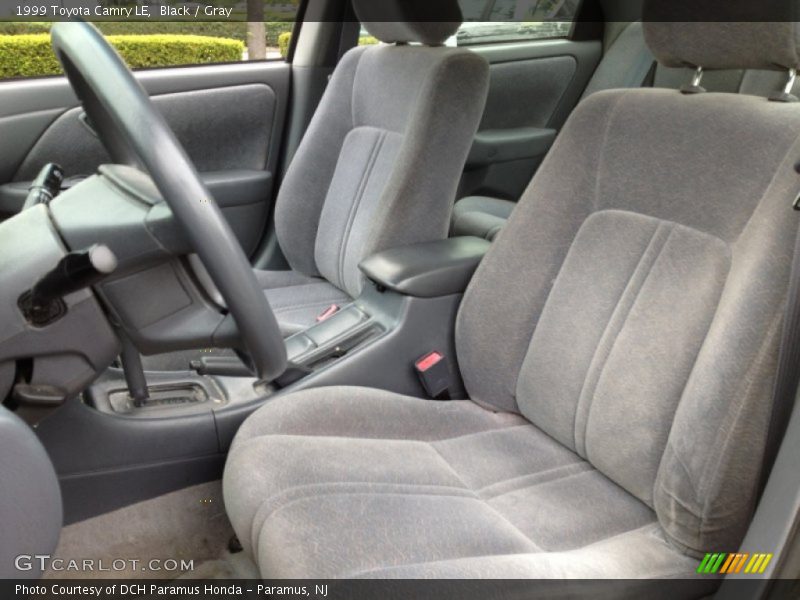 Black / Gray 1999 Toyota Camry LE