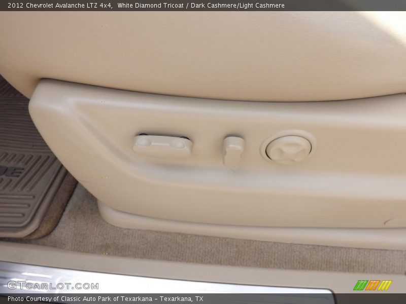 White Diamond Tricoat / Dark Cashmere/Light Cashmere 2012 Chevrolet Avalanche LTZ 4x4