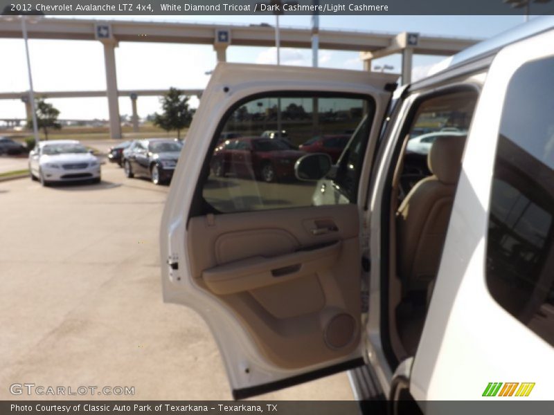 White Diamond Tricoat / Dark Cashmere/Light Cashmere 2012 Chevrolet Avalanche LTZ 4x4