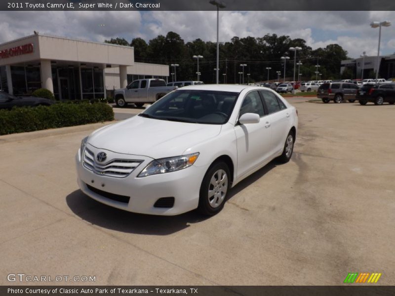 Super White / Dark Charcoal 2011 Toyota Camry LE