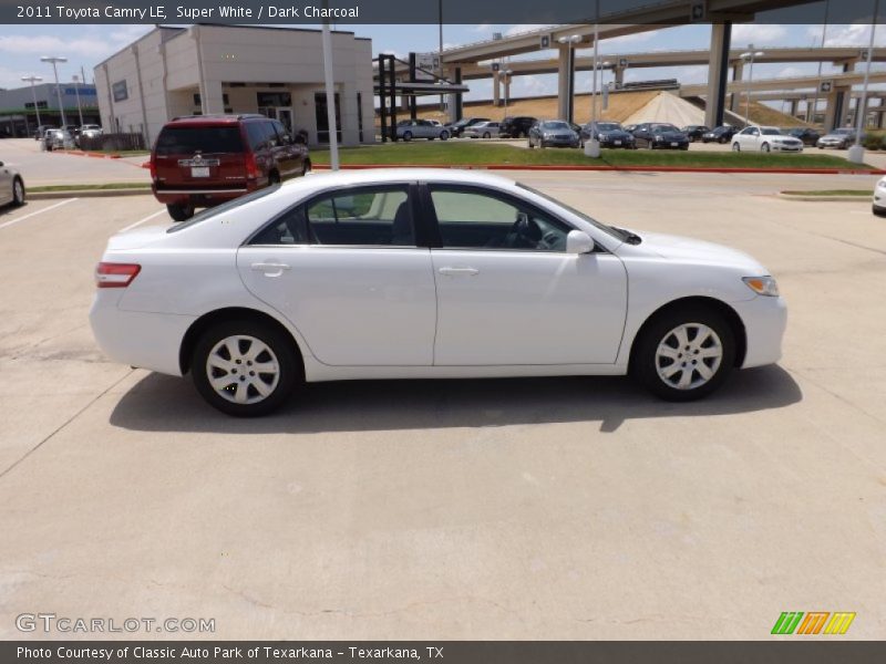 Super White / Dark Charcoal 2011 Toyota Camry LE