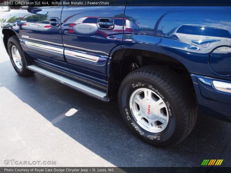 Indigo Blue Metallic / Pewter/Shale 2002 GMC Yukon SLE 4x4
