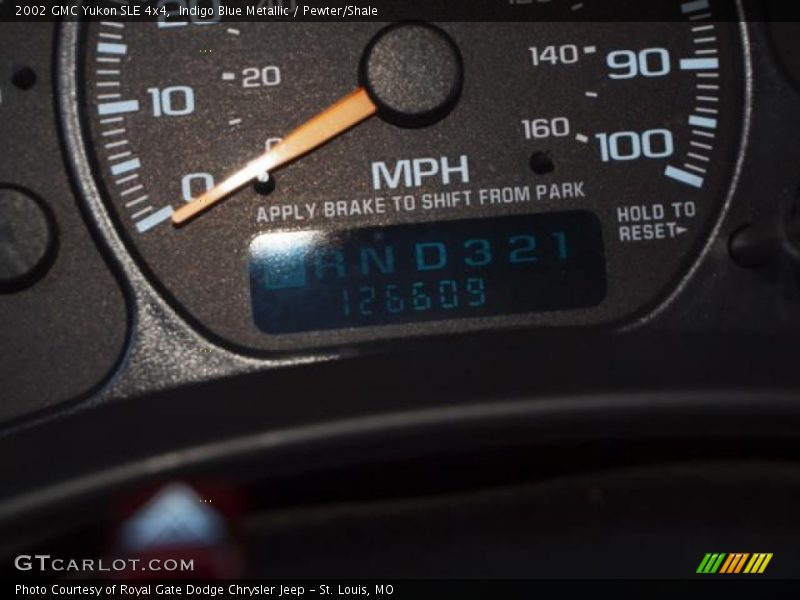 Indigo Blue Metallic / Pewter/Shale 2002 GMC Yukon SLE 4x4