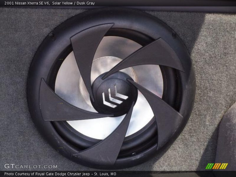 Solar Yellow / Dusk Gray 2001 Nissan Xterra SE V6