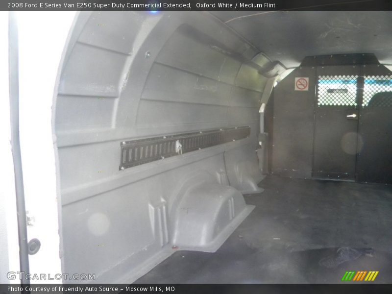  2008 E Series Van E250 Super Duty Commericial Extended Trunk