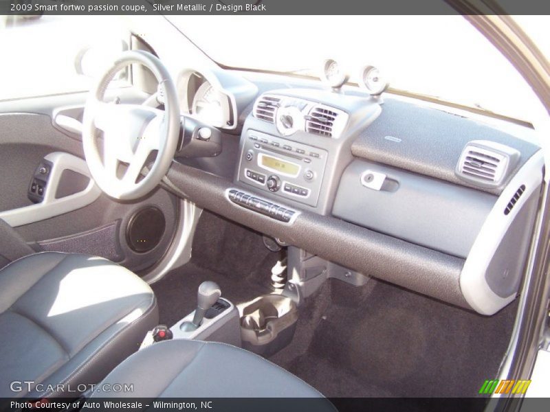 Silver Metallic / Design Black 2009 Smart fortwo passion coupe