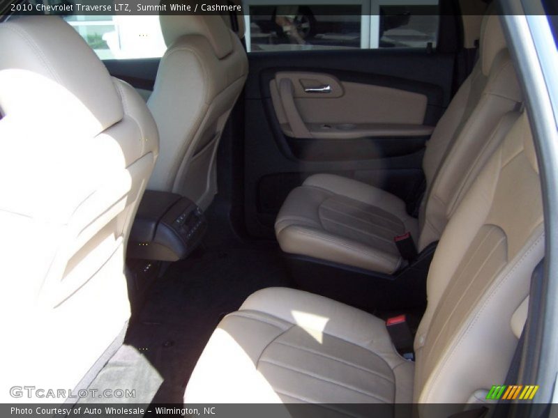 Summit White / Cashmere 2010 Chevrolet Traverse LTZ