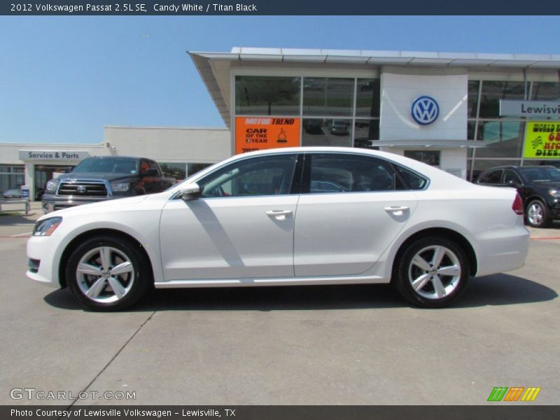 Candy White / Titan Black 2012 Volkswagen Passat 2.5L SE