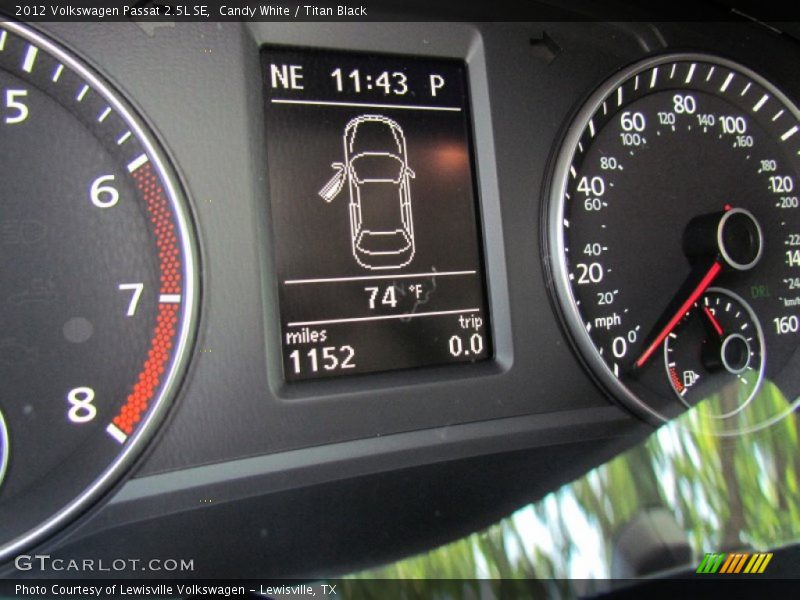 Candy White / Titan Black 2012 Volkswagen Passat 2.5L SE