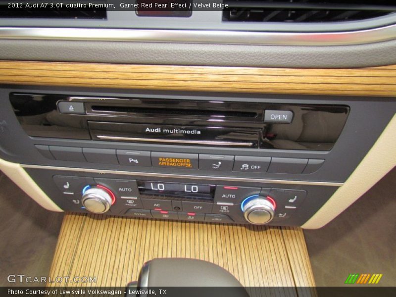 Controls of 2012 A7 3.0T quattro Premium
