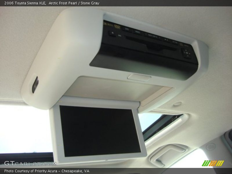 Arctic Frost Pearl / Stone Gray 2006 Toyota Sienna XLE
