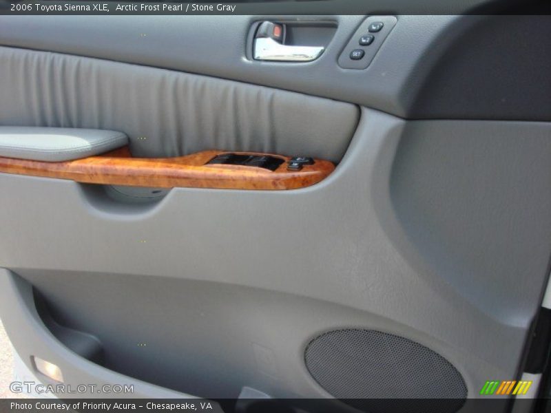 Arctic Frost Pearl / Stone Gray 2006 Toyota Sienna XLE