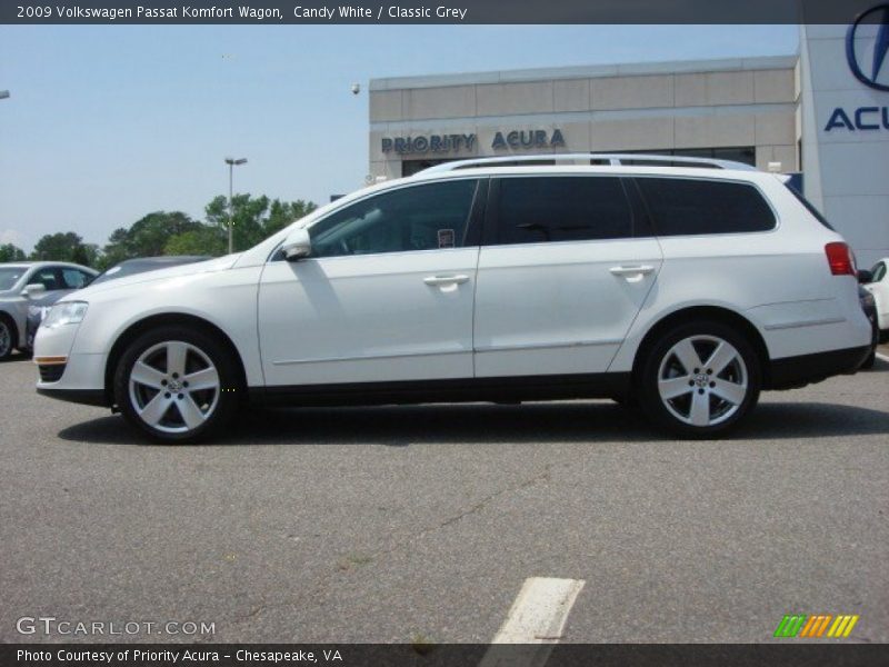 Candy White / Classic Grey 2009 Volkswagen Passat Komfort Wagon
