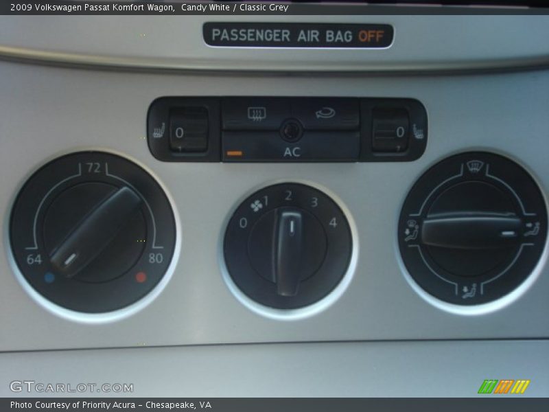 Candy White / Classic Grey 2009 Volkswagen Passat Komfort Wagon