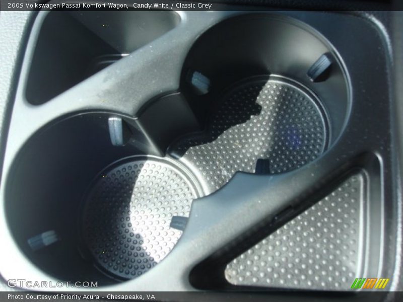 Candy White / Classic Grey 2009 Volkswagen Passat Komfort Wagon
