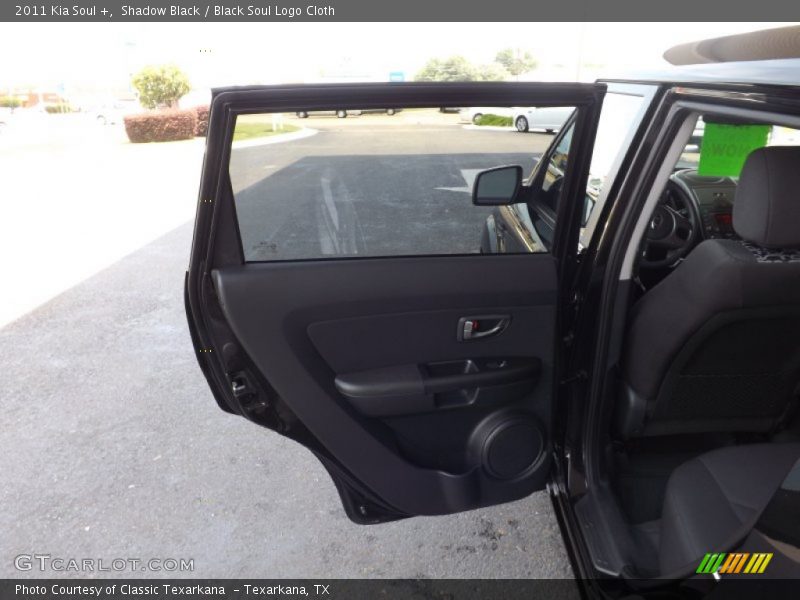 Shadow Black / Black Soul Logo Cloth 2011 Kia Soul +