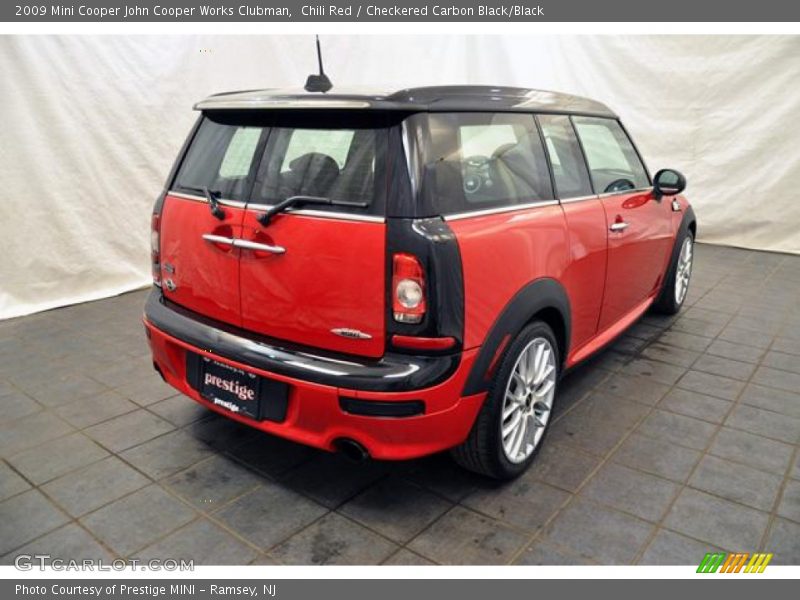 Chili Red / Checkered Carbon Black/Black 2009 Mini Cooper John Cooper Works Clubman