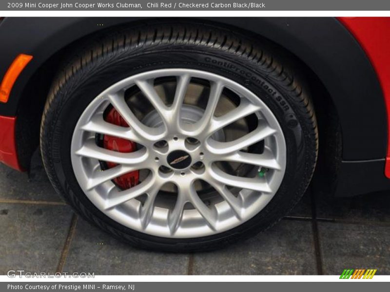 Chili Red / Checkered Carbon Black/Black 2009 Mini Cooper John Cooper Works Clubman