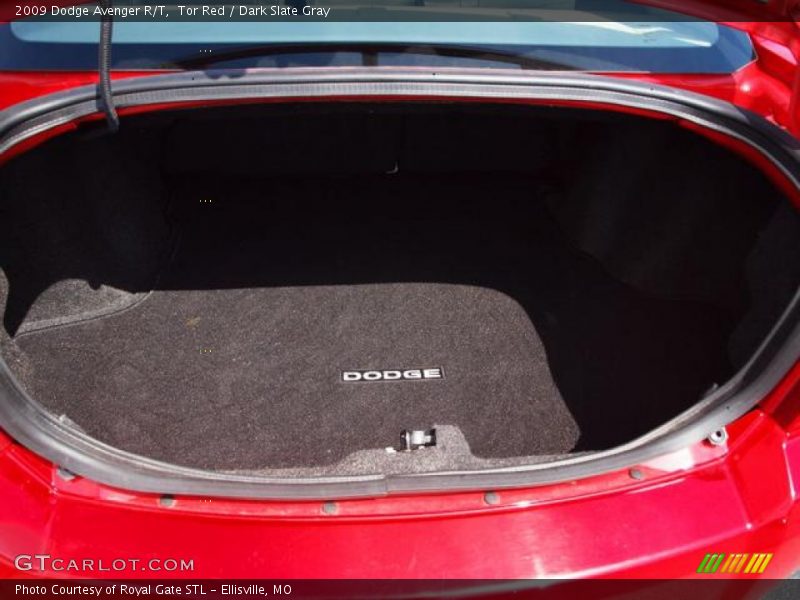  2009 Avenger R/T Trunk