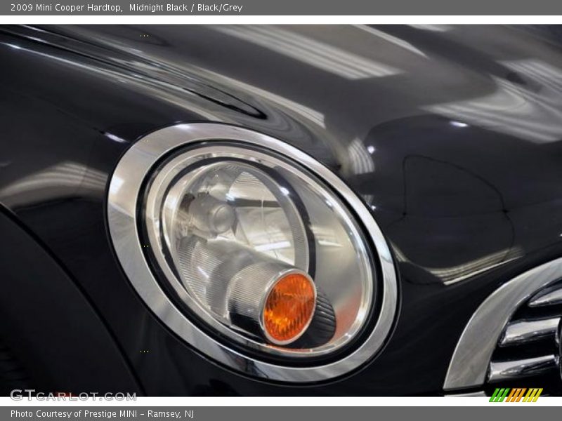 Midnight Black / Black/Grey 2009 Mini Cooper Hardtop