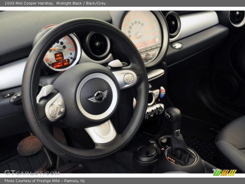 Midnight Black / Black/Grey 2009 Mini Cooper Hardtop