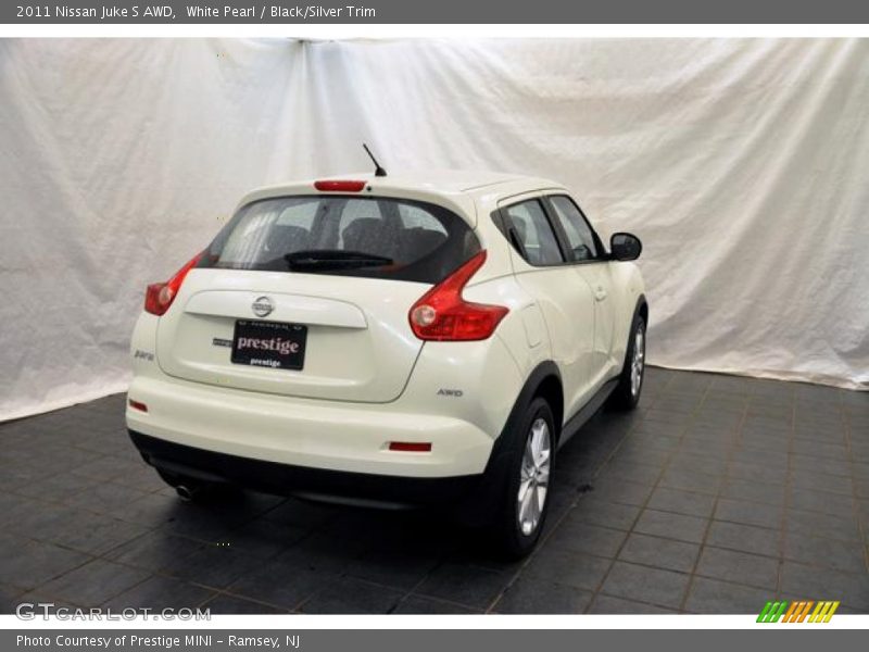 White Pearl / Black/Silver Trim 2011 Nissan Juke S AWD