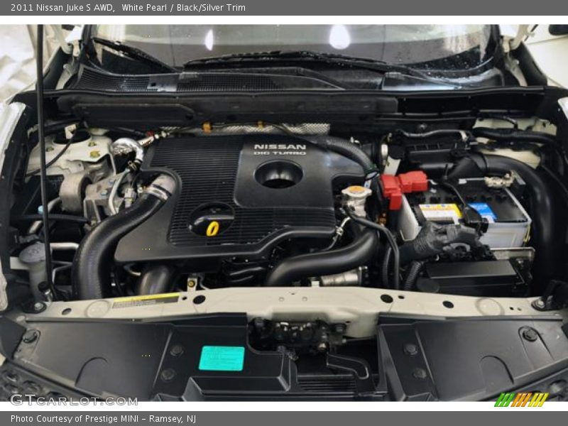 White Pearl / Black/Silver Trim 2011 Nissan Juke S AWD