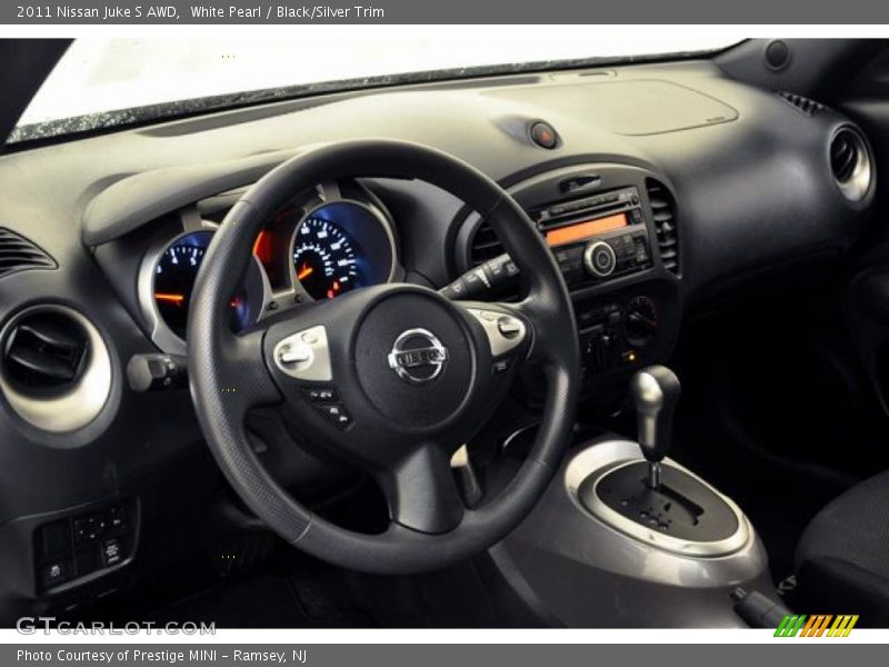 White Pearl / Black/Silver Trim 2011 Nissan Juke S AWD