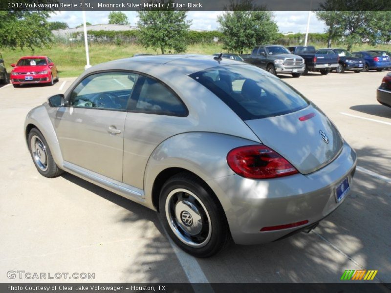 Moonrock Silver Metallic / Titan Black 2012 Volkswagen Beetle 2.5L