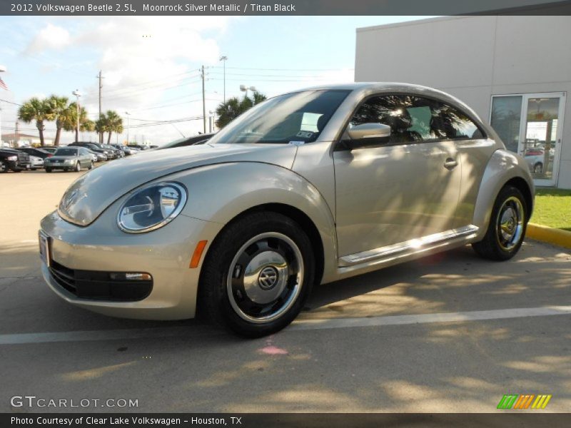 Moonrock Silver Metallic / Titan Black 2012 Volkswagen Beetle 2.5L