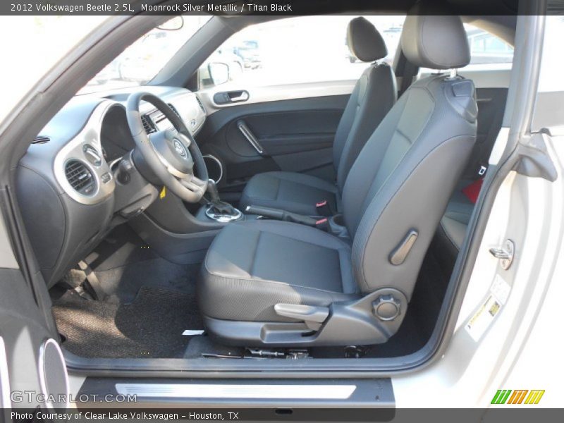 Moonrock Silver Metallic / Titan Black 2012 Volkswagen Beetle 2.5L