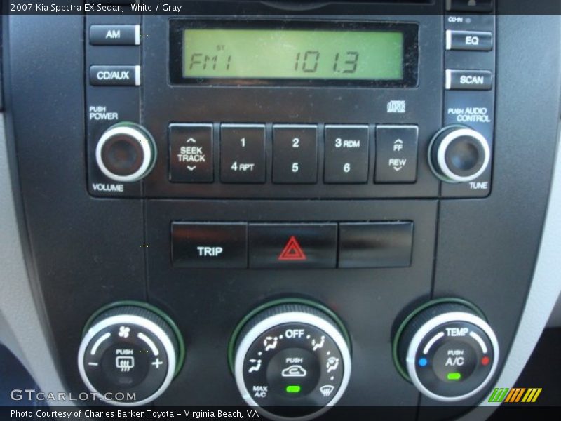 White / Gray 2007 Kia Spectra EX Sedan