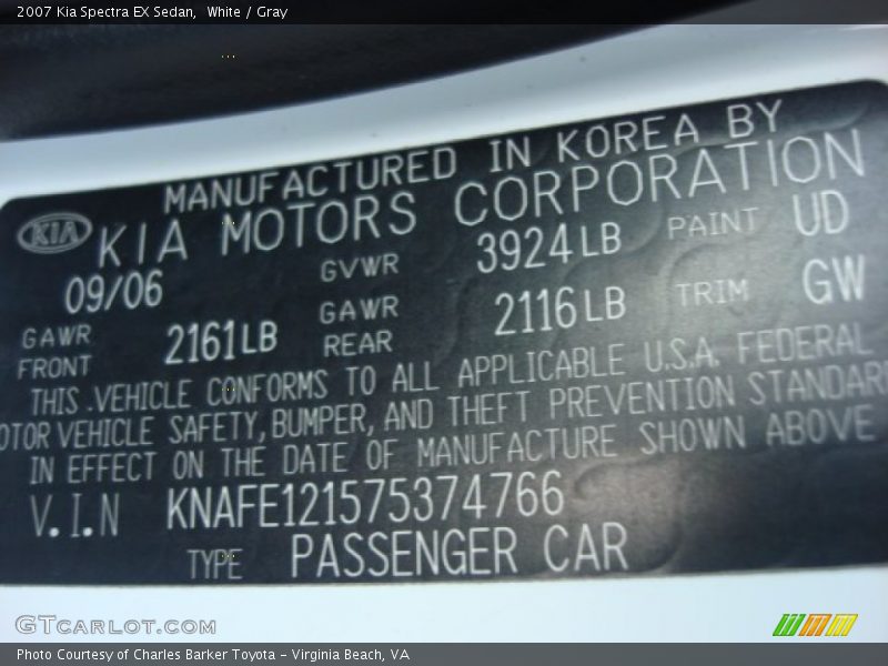 White / Gray 2007 Kia Spectra EX Sedan