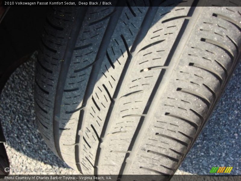 Deep Black / Black 2010 Volkswagen Passat Komfort Sedan