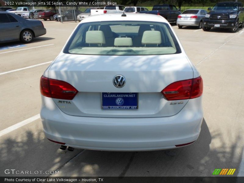 Candy White / Cornsilk Beige 2012 Volkswagen Jetta SE Sedan