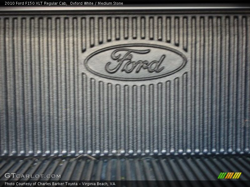 Oxford White / Medium Stone 2010 Ford F150 XLT Regular Cab