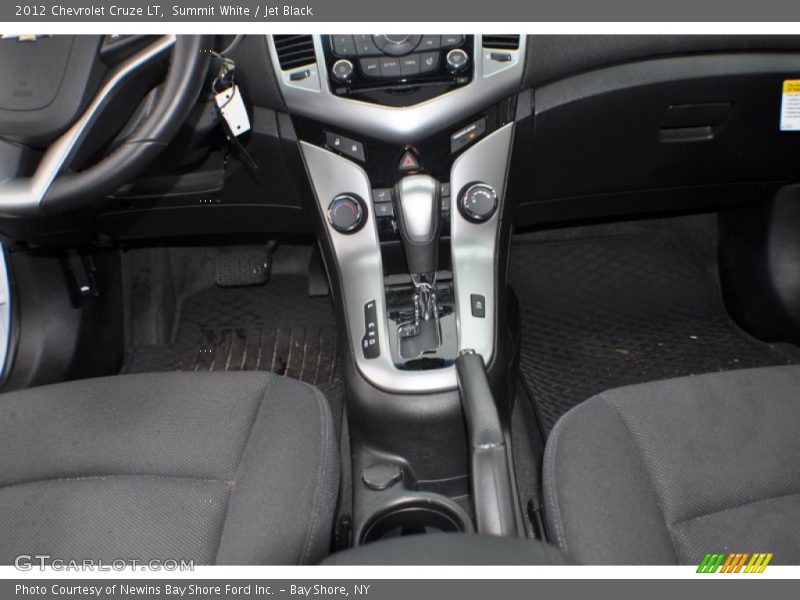 Summit White / Jet Black 2012 Chevrolet Cruze LT