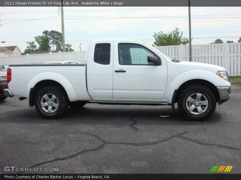 Avalanche White / Beige 2011 Nissan Frontier SV V6 King Cab 4x4