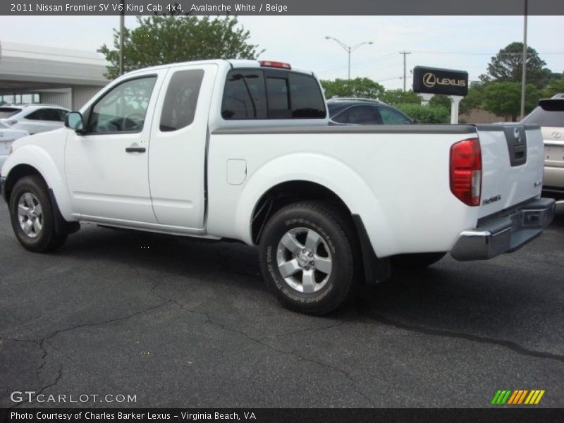 Avalanche White / Beige 2011 Nissan Frontier SV V6 King Cab 4x4