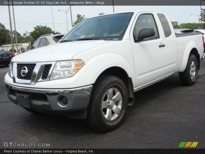Avalanche White / Beige 2011 Nissan Frontier SV V6 King Cab 4x4